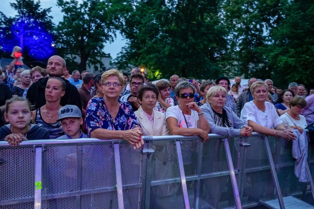 Dni Grodkowa - Czerwone Gitary przyciągnęły tłumy [fotorelacja]