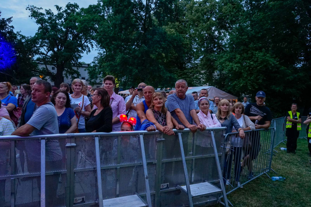 Dni Grodkowa - Czerwone Gitary przyciągnęły tłumy [fotorelacja]