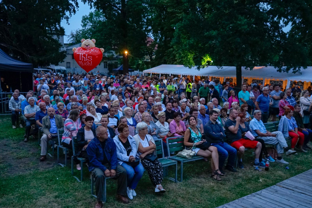 Dni Grodkowa - Czerwone Gitary przyciągnęły tłumy [fotorelacja]