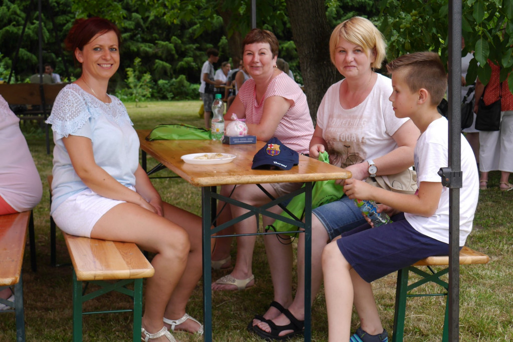 Ulewa dzieciom niestraszna. Piknik rodzinny w Szydłowicach [fotorelacja]