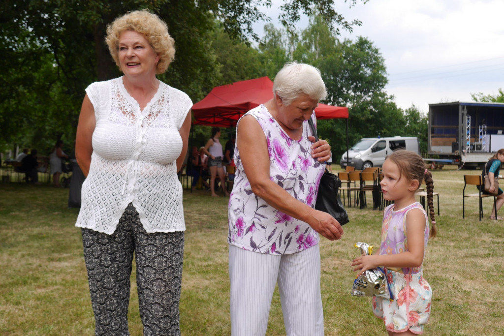 Ulewa dzieciom niestraszna. Piknik rodzinny w Szydłowicach [fotorelacja]