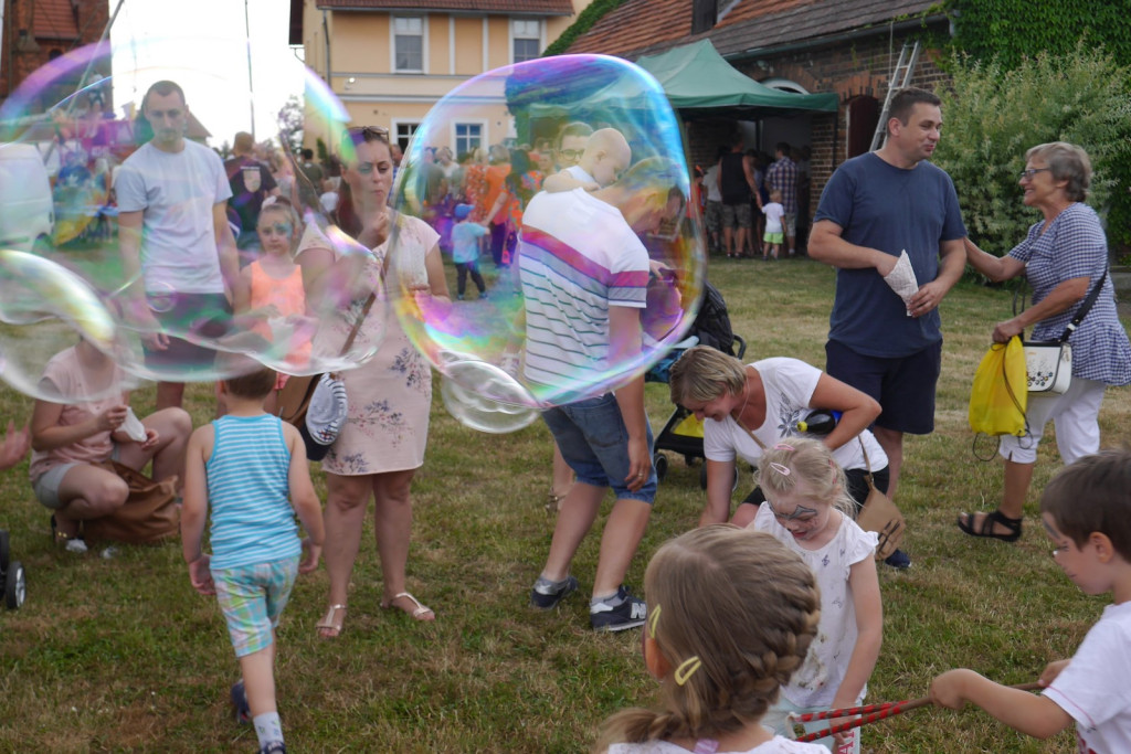 Ulewa dzieciom niestraszna. Piknik rodzinny w Szydłowicach [fotorelacja]