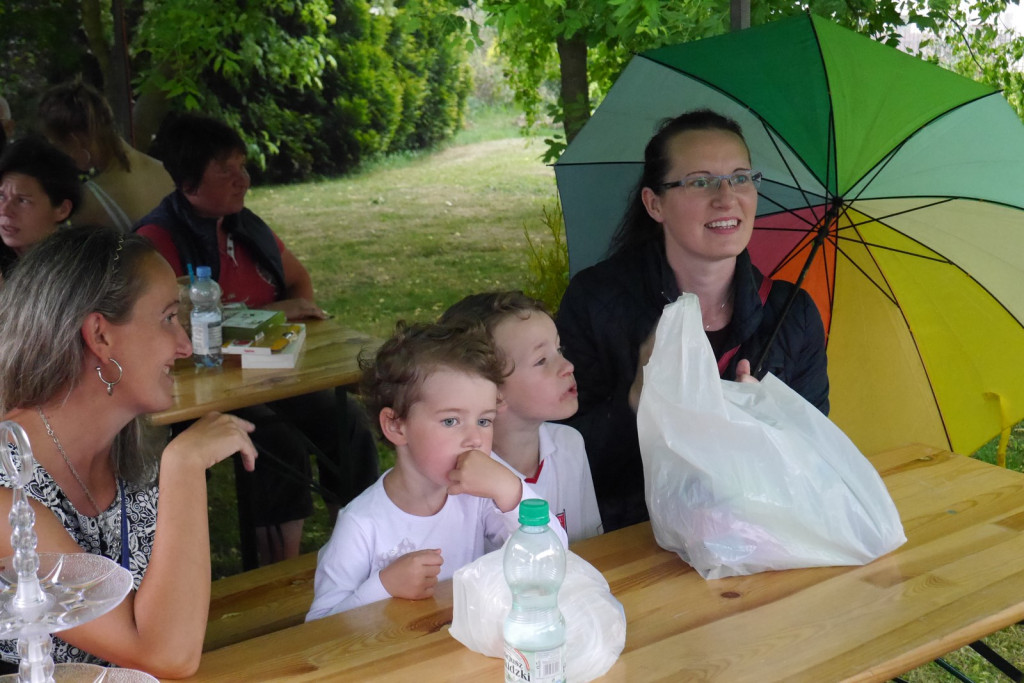 Ulewa dzieciom niestraszna. Piknik rodzinny w Szydłowicach [fotorelacja]