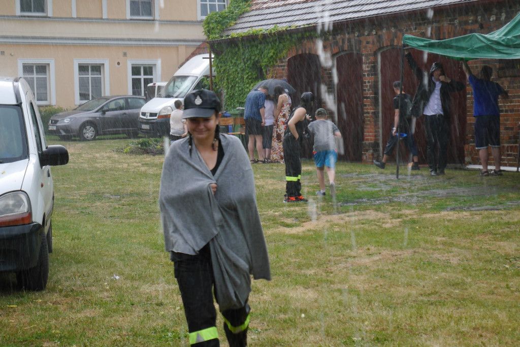 Ulewa dzieciom niestraszna. Piknik rodzinny w Szydłowicach [fotorelacja]