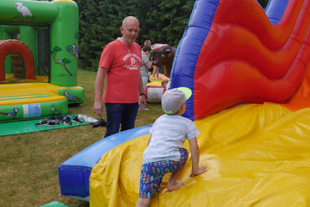 Ulewa dzieciom niestraszna. Piknik rodzinny w Szydłowicach [fotorelacja]