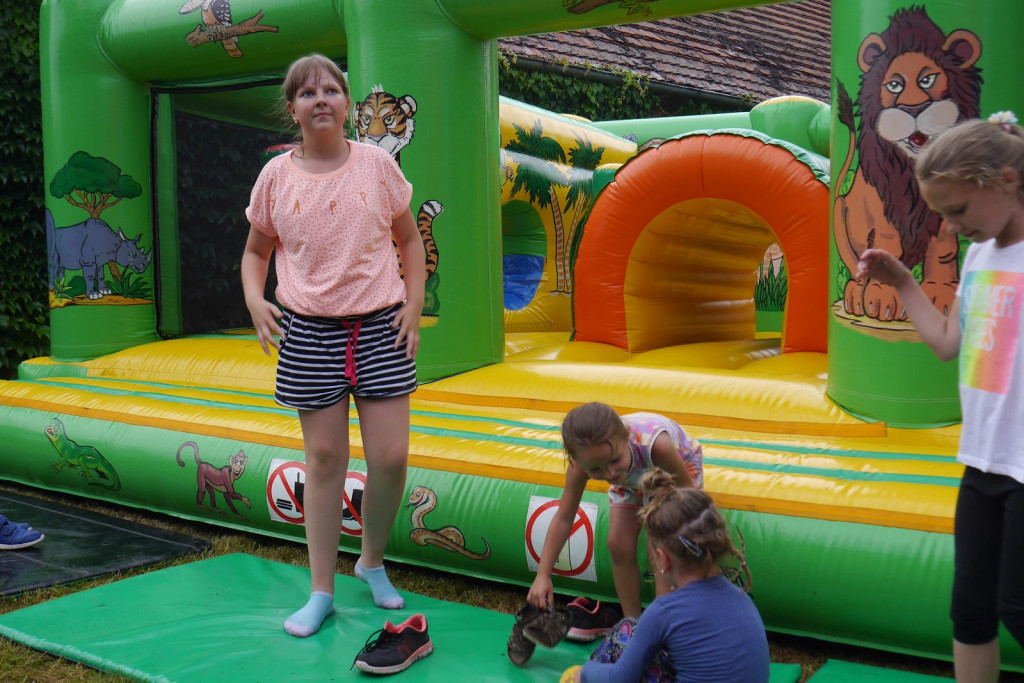Ulewa dzieciom niestraszna. Piknik rodzinny w Szydłowicach [fotorelacja]