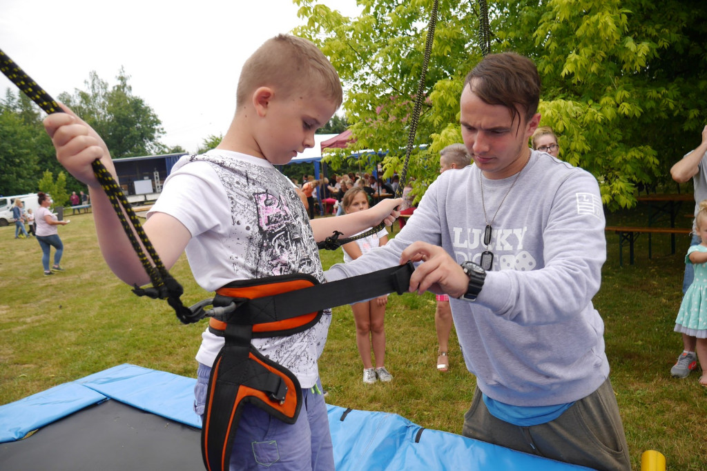 Ulewa dzieciom niestraszna. Piknik rodzinny w Szydłowicach [fotorelacja]