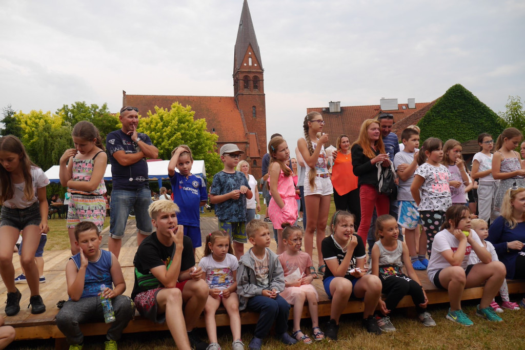Ulewa dzieciom niestraszna. Piknik rodzinny w Szydłowicach [fotorelacja]