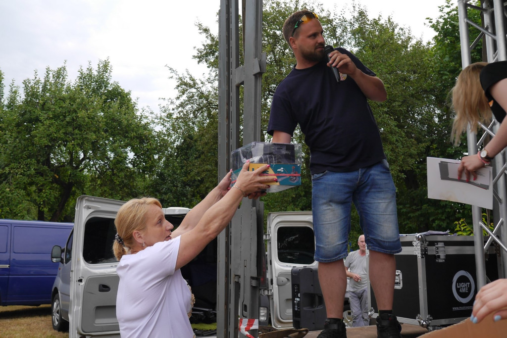Ulewa dzieciom niestraszna. Piknik rodzinny w Szydłowicach [fotorelacja]