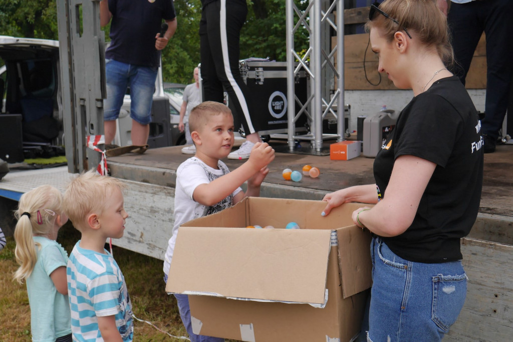 Ulewa dzieciom niestraszna. Piknik rodzinny w Szydłowicach [fotorelacja]