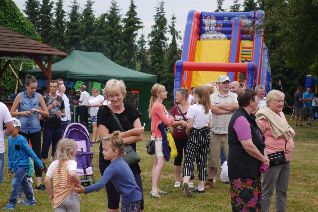 Ulewa dzieciom niestraszna. Piknik rodzinny w Szydłowicach [fotorelacja]