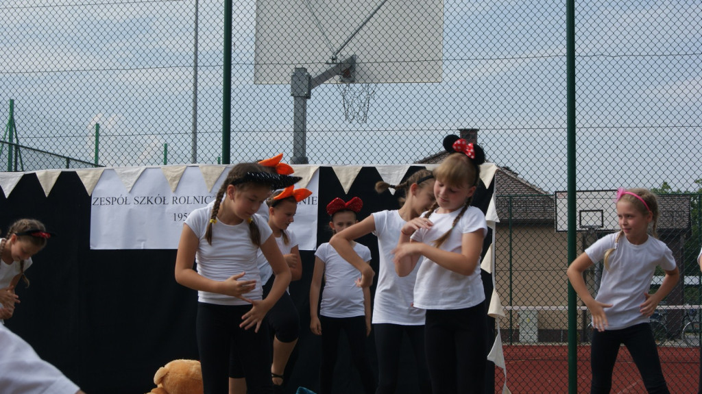 Historia Szkoły Rolniczej w Żłobiźnie. Losy absolwentów i ich wpływ na rozwój regionu