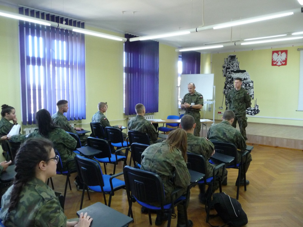 Egzamin certyfikowanych klas mundurowych