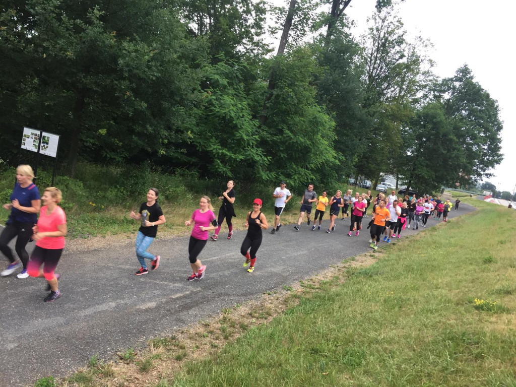 W Lewinie Brzeskim zakończono cykl spotkań promujących bieganie