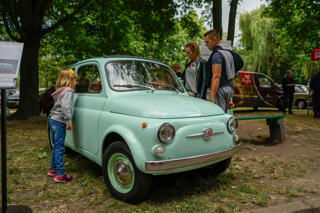 Międzynarodowy Zlot Pojazdów Zabytkowych w Oławie 2018 [fotorelacja]
