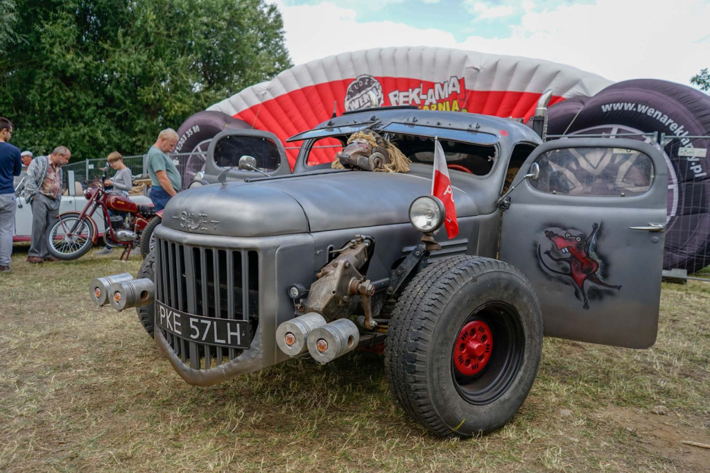 Międzynarodowy Zlot Pojazdów Zabytkowych w Oławie 2018 [fotorelacja]