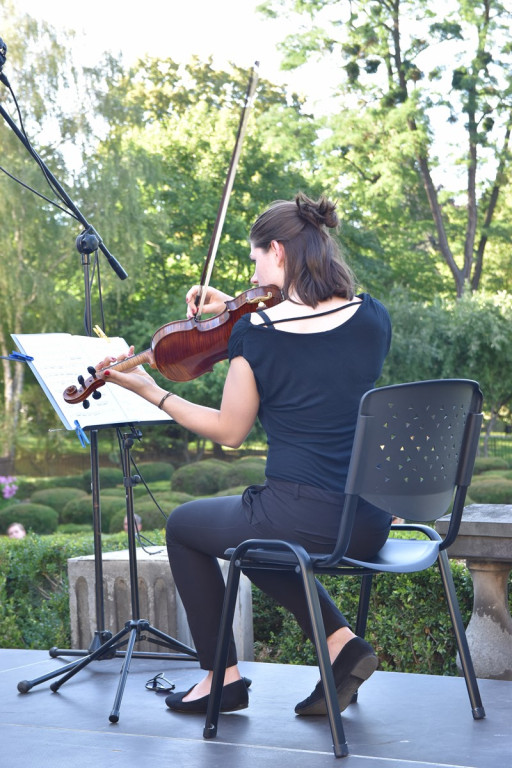 Atrakcyjna niedziela z bańkami mydlanymi i muzyką w plenerze [fotorelacja]
