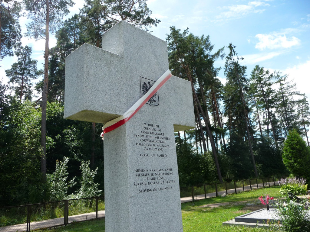 Wielopokoleniowa integracja kulturowa z Polakami na Litwie.  Śladami Polaków na Litwie.