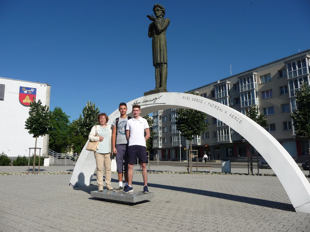 Wielopokoleniowa integracja kulturowa z Polakami na Litwie.  Śladami Polaków na Litwie.