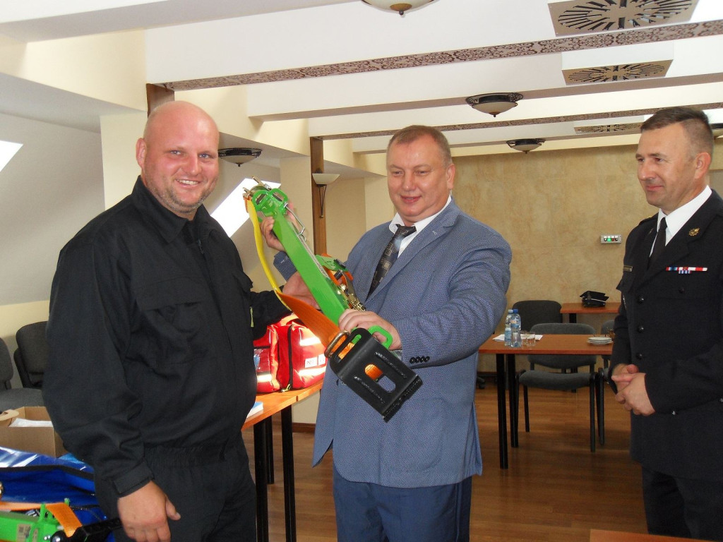 Sprzęt dla strażaków ochotników z terenu Gminy Lubsza