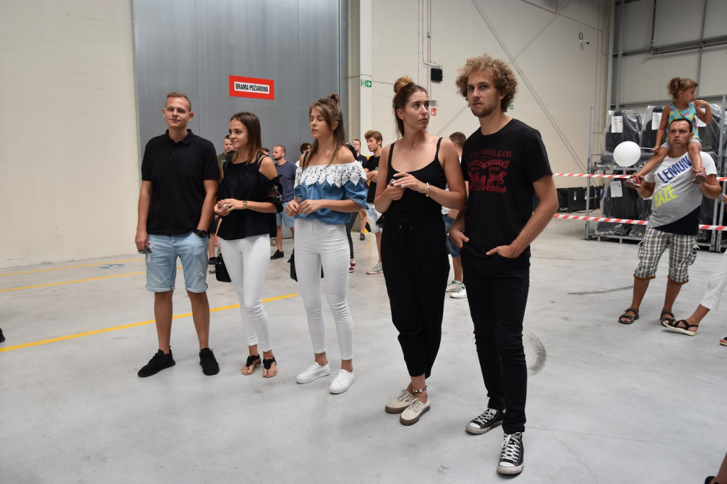 Rozbudowa fabryki Adient w Skarbimierzu-Osiedle. Zwiększenie przestrzeni produkcyjnej zapewni firmie wiele korzyści