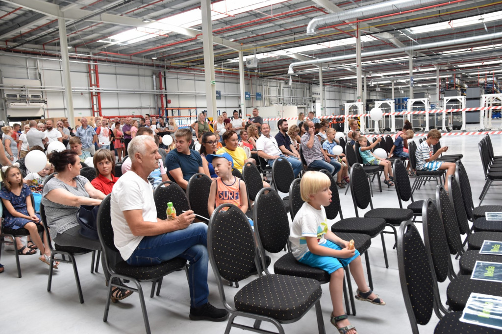 Rozbudowa fabryki Adient w Skarbimierzu-Osiedle. Zwiększenie przestrzeni produkcyjnej zapewni firmie wiele korzyści