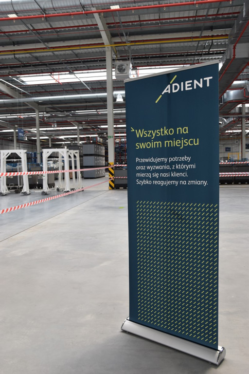 Rozbudowa fabryki Adient w Skarbimierzu-Osiedle. Zwiększenie przestrzeni produkcyjnej zapewni firmie wiele korzyści
