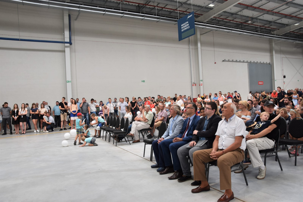 Rozbudowa fabryki Adient w Skarbimierzu-Osiedle. Zwiększenie przestrzeni produkcyjnej zapewni firmie wiele korzyści