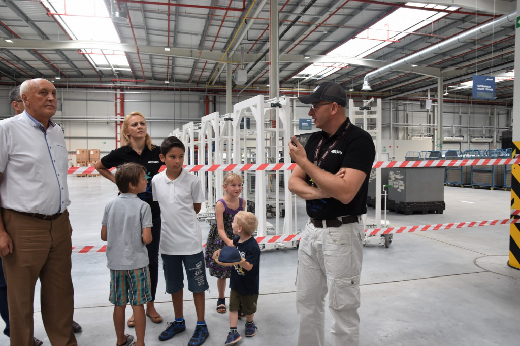Rozbudowa fabryki Adient w Skarbimierzu-Osiedle. Zwiększenie przestrzeni produkcyjnej zapewni firmie wiele korzyści