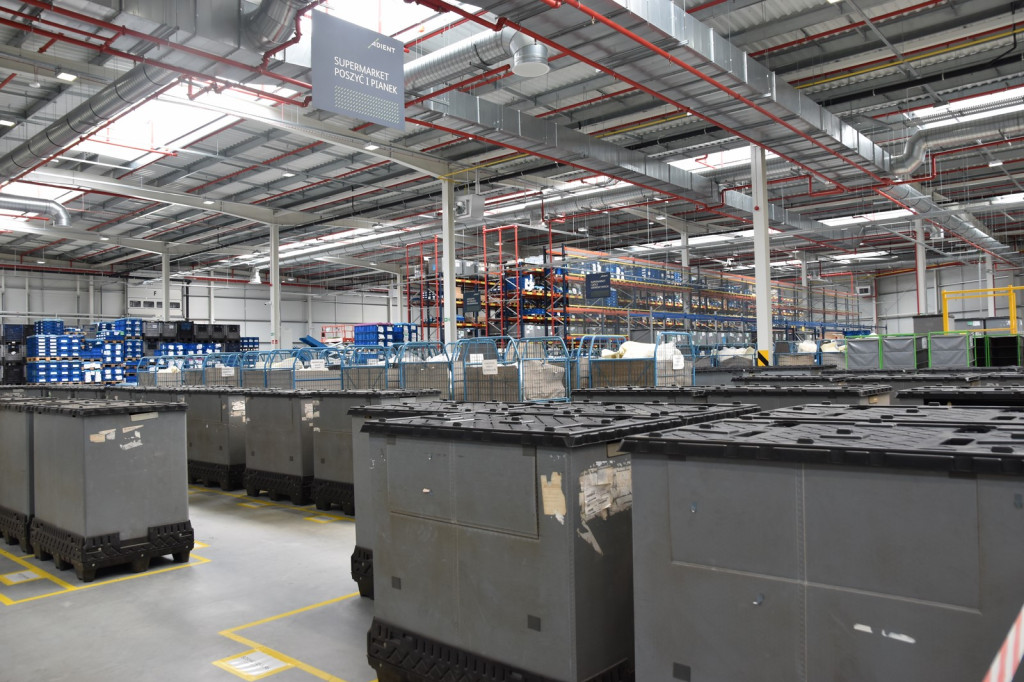 Rozbudowa fabryki Adient w Skarbimierzu-Osiedle. Zwiększenie przestrzeni produkcyjnej zapewni firmie wiele korzyści