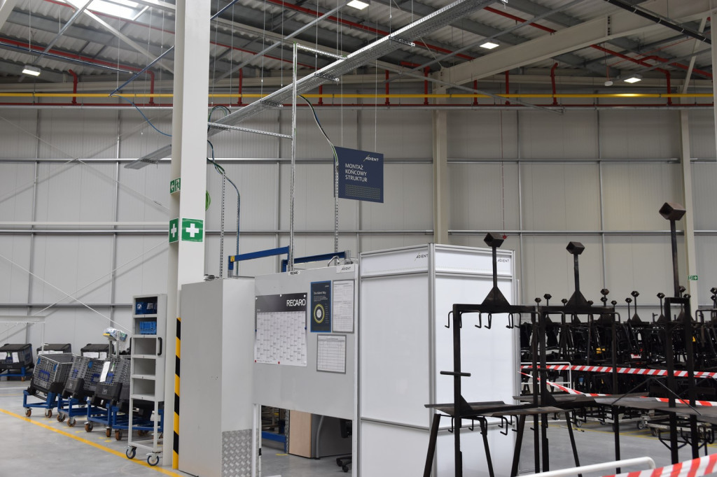 Rozbudowa fabryki Adient w Skarbimierzu-Osiedle. Zwiększenie przestrzeni produkcyjnej zapewni firmie wiele korzyści