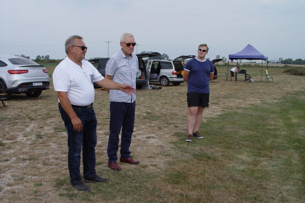 Zawody modeli akrobacyjnych zdalnie sterowanych pod Grodkowem [fotorelacja]