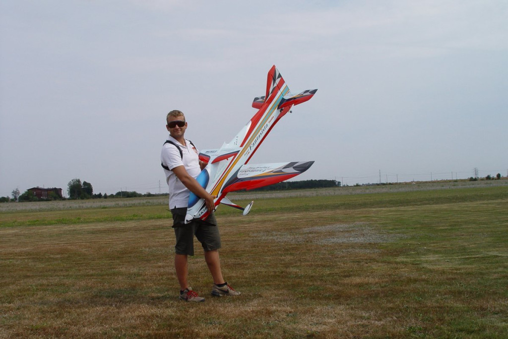 Zawody modeli akrobacyjnych zdalnie sterowanych pod Grodkowem [fotorelacja]