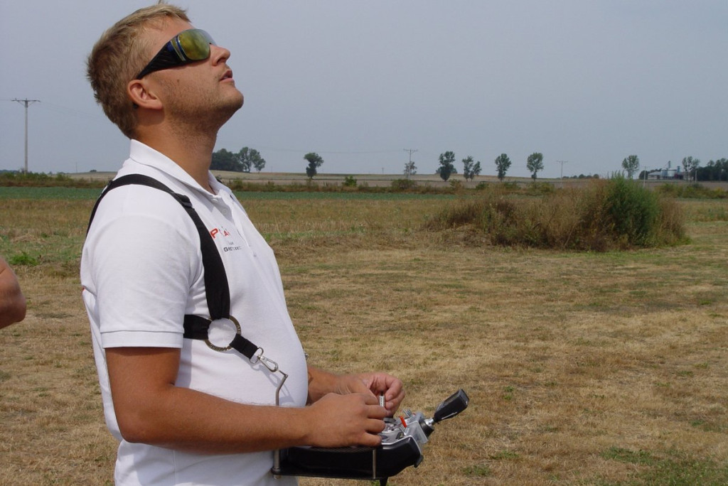 Zawody modeli akrobacyjnych zdalnie sterowanych pod Grodkowem [fotorelacja]