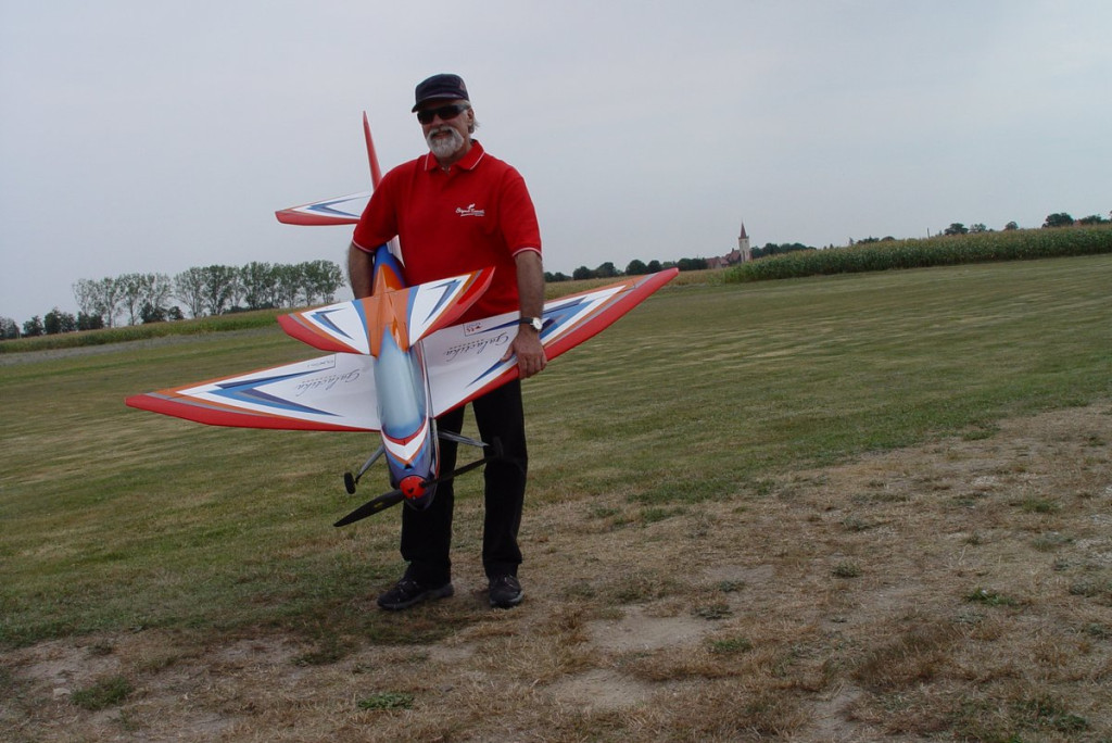 Zawody modeli akrobacyjnych zdalnie sterowanych pod Grodkowem [fotorelacja]
