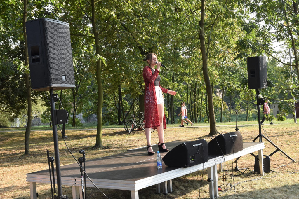 Muzyczna dawka energii od trio 