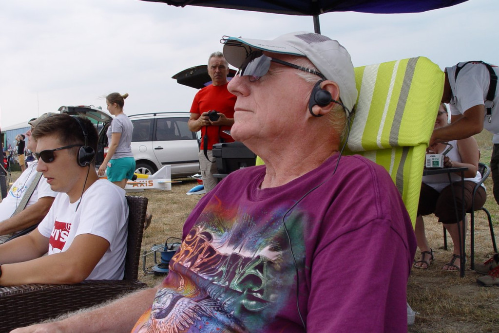 Zawody modeli akrobacyjnych zdalnie sterowanych pod Grodkowem [fotorelacja]