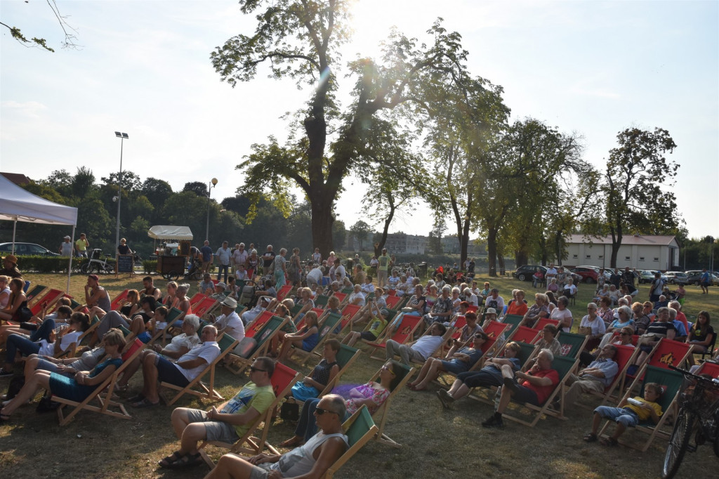 Muzyczna dawka energii od trio 