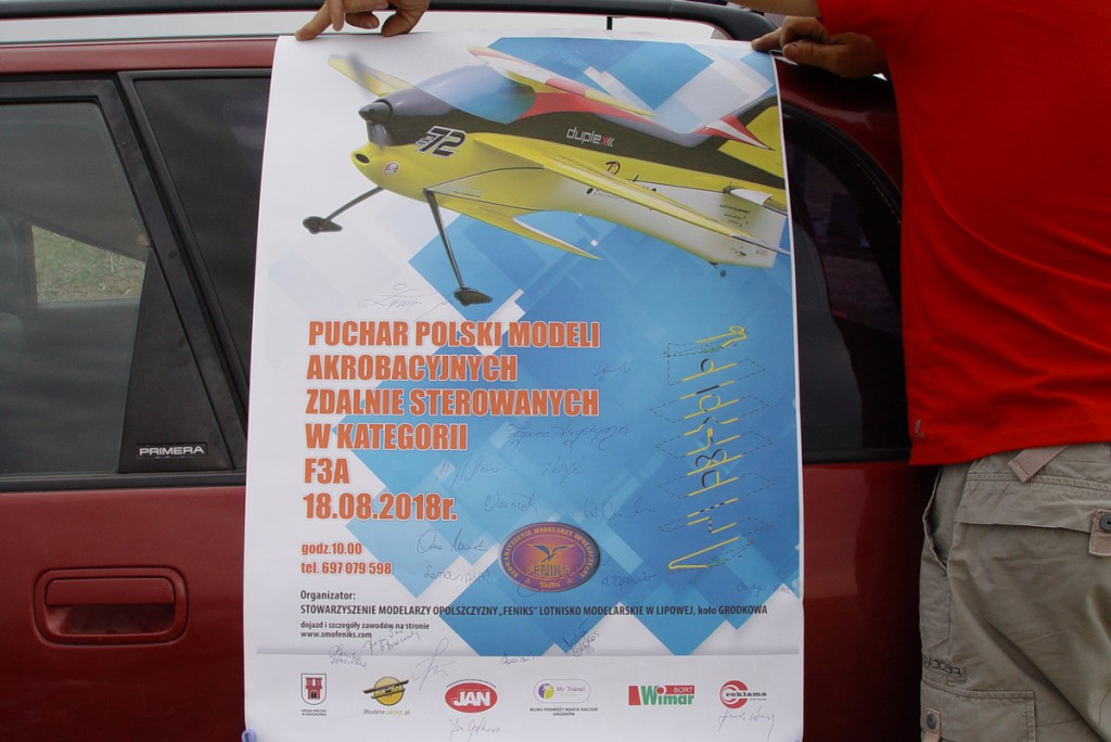 Zawody modeli akrobacyjnych zdalnie sterowanych pod Grodkowem [fotorelacja]