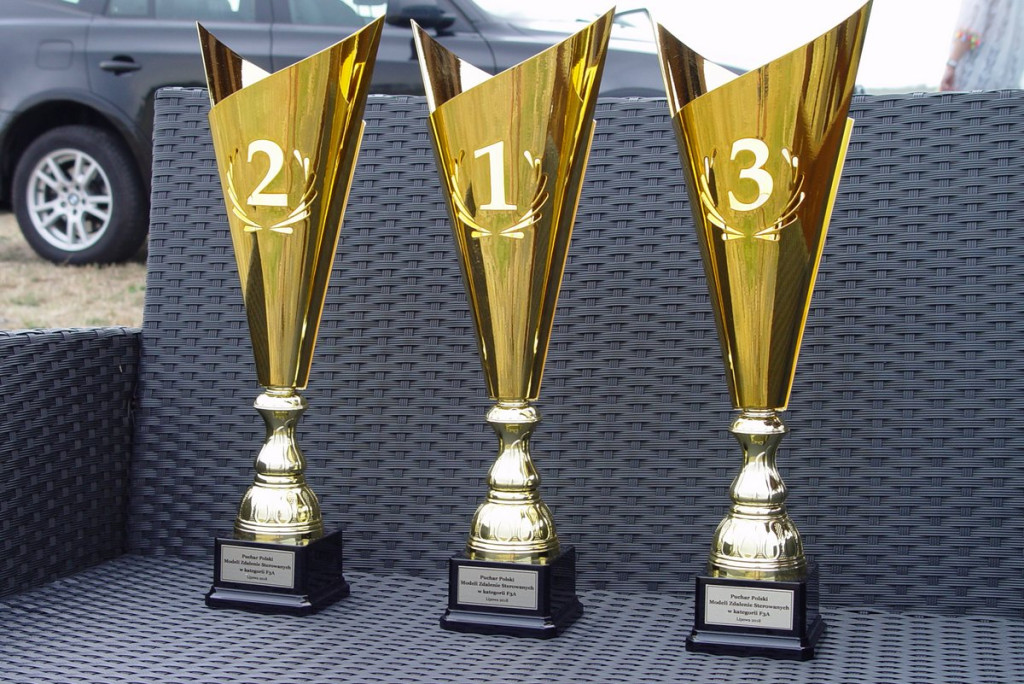 Zawody modeli akrobacyjnych zdalnie sterowanych pod Grodkowem [fotorelacja]