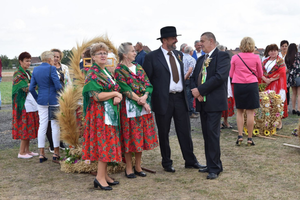 Dożynki Gminy Olszanka w Obórkach [fotorelacja]