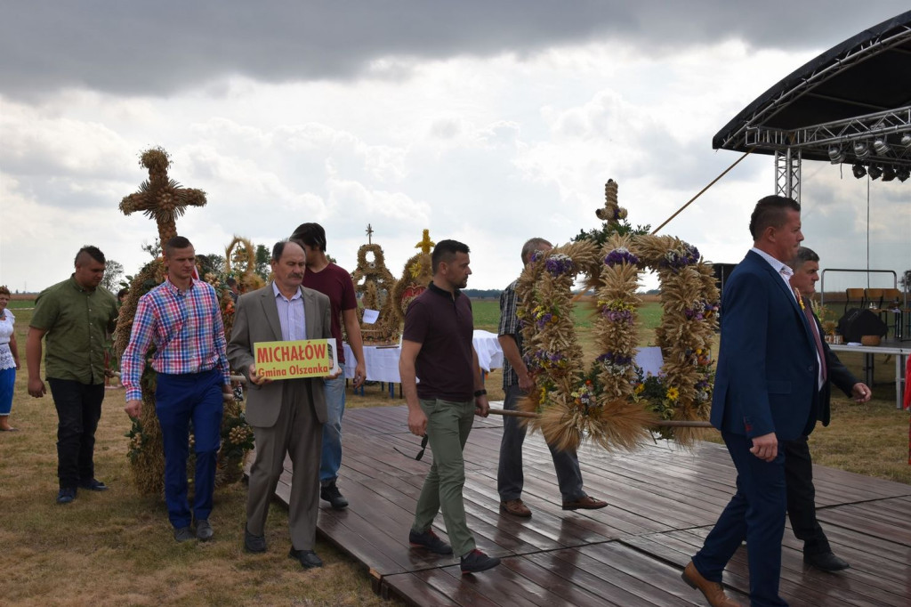 Dożynki Gminy Olszanka w Obórkach [fotorelacja]