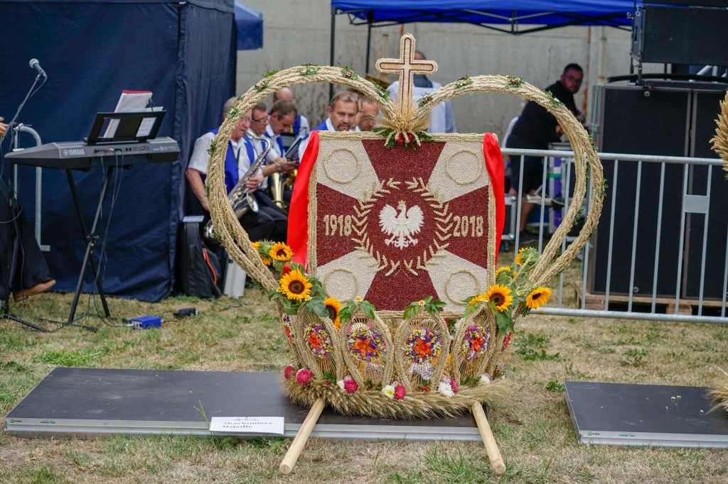Święto plonów w Brzezinie. Najpiękniejszy wieniec dożynkowy w Gminie Skarbimierz z Kopanie
