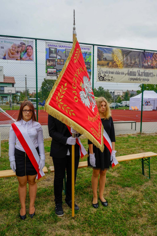 Święto plonów w Brzezinie. Najpiękniejszy wieniec dożynkowy w Gminie Skarbimierz z Kopanie