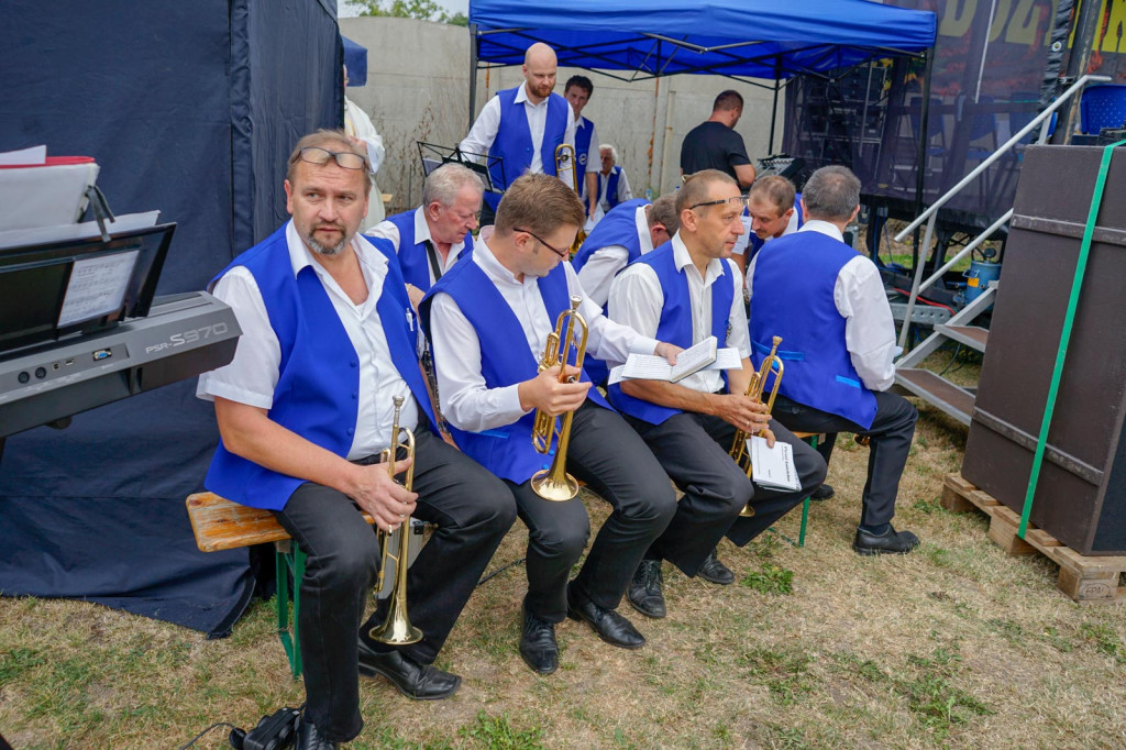 Święto plonów w Brzezinie. Najpiękniejszy wieniec dożynkowy w Gminie Skarbimierz z Kopanie