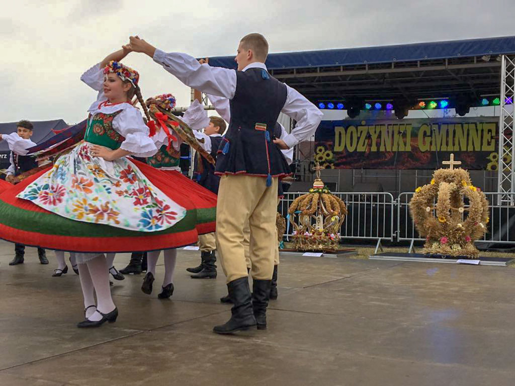 Święto plonów w Brzezinie. Najpiękniejszy wieniec dożynkowy w Gminie Skarbimierz z Kopanie
