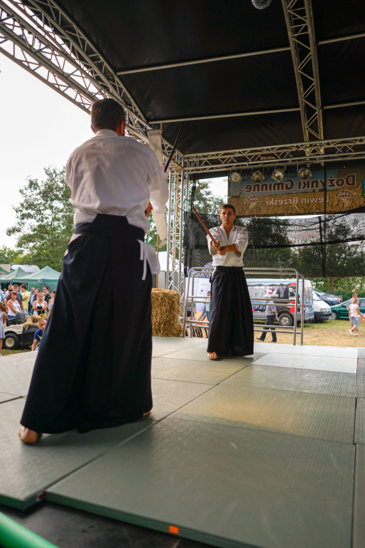 Dożynki w gminie Lewin Brzeski. Najpiękniejsza korona dożynkowa z Skorogoszczy