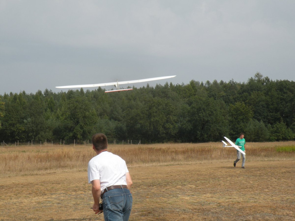 XXI zawody modelarzy w Nowym Folwarku