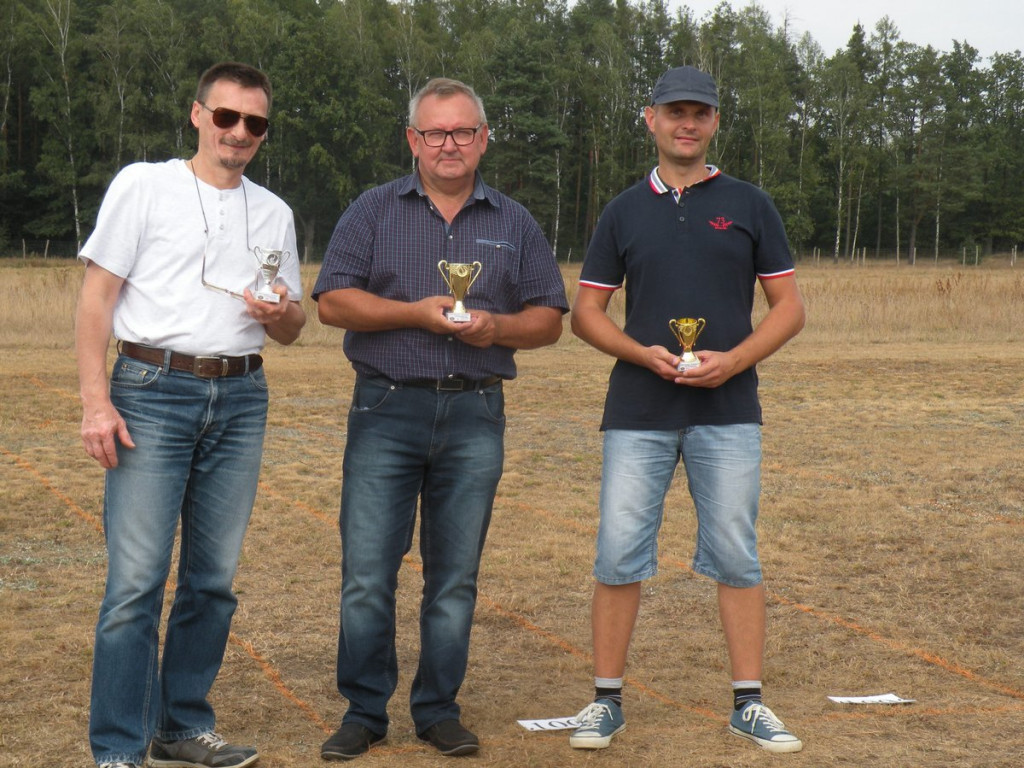 XXI zawody modelarzy w Nowym Folwarku