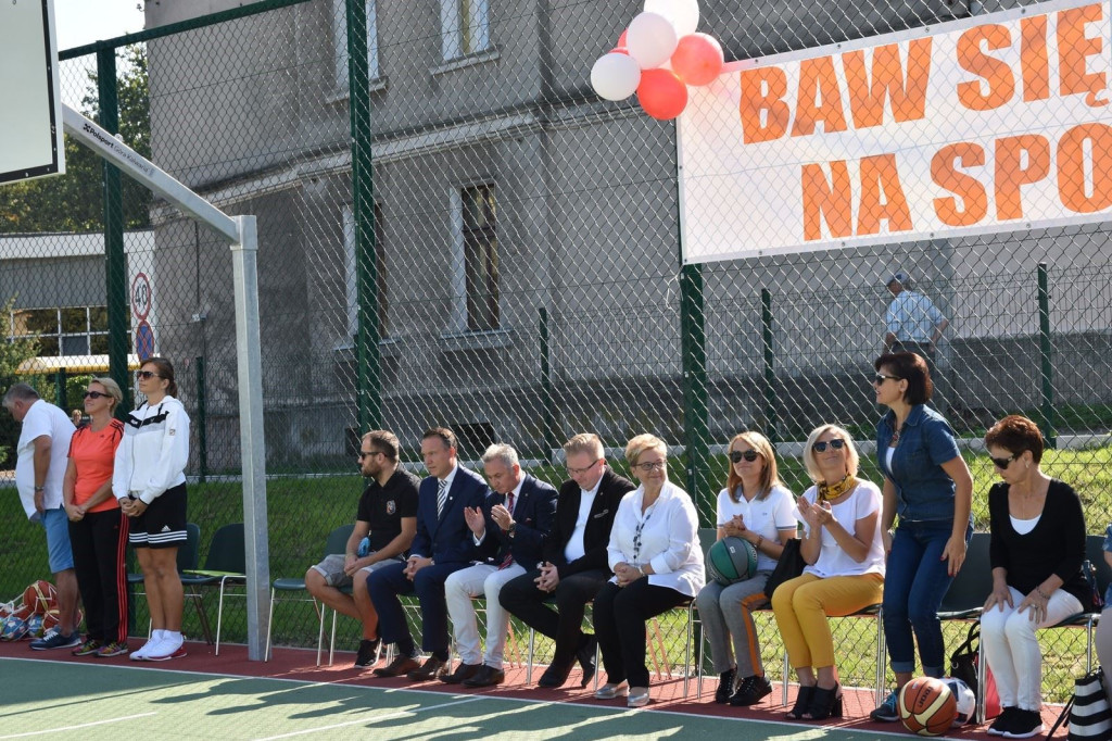 Boisko przy ul. Oławskiej uroczyście zostało otwarte